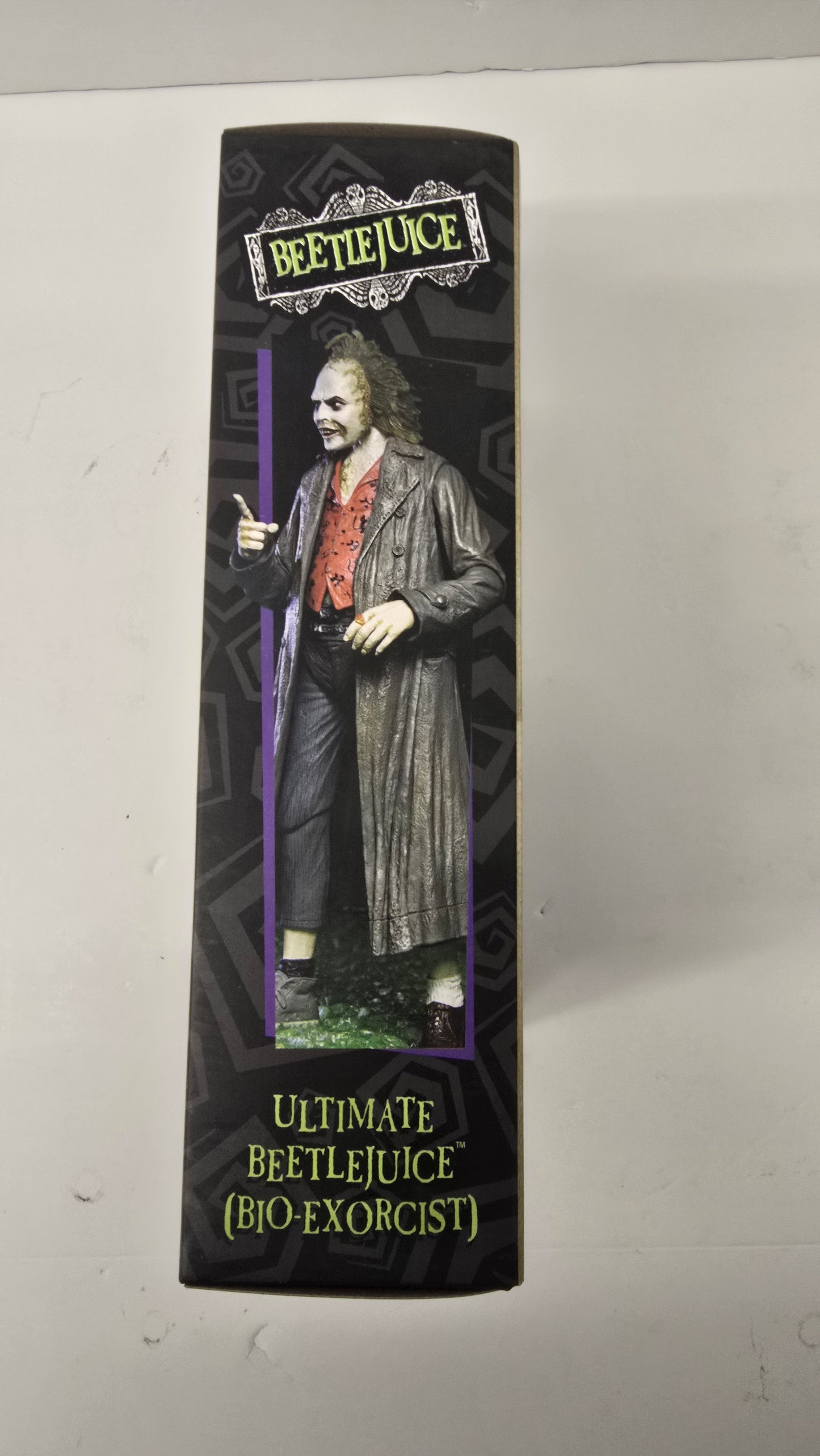 Beetlejuice (1988) – Tour Guide Bio‑Exorcist Ultimate Figure